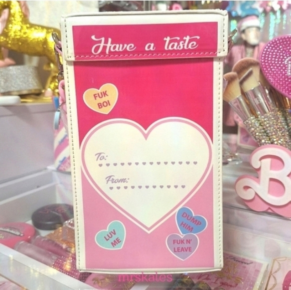 Candy Box Crossbody Bag - Picture 7 of 10